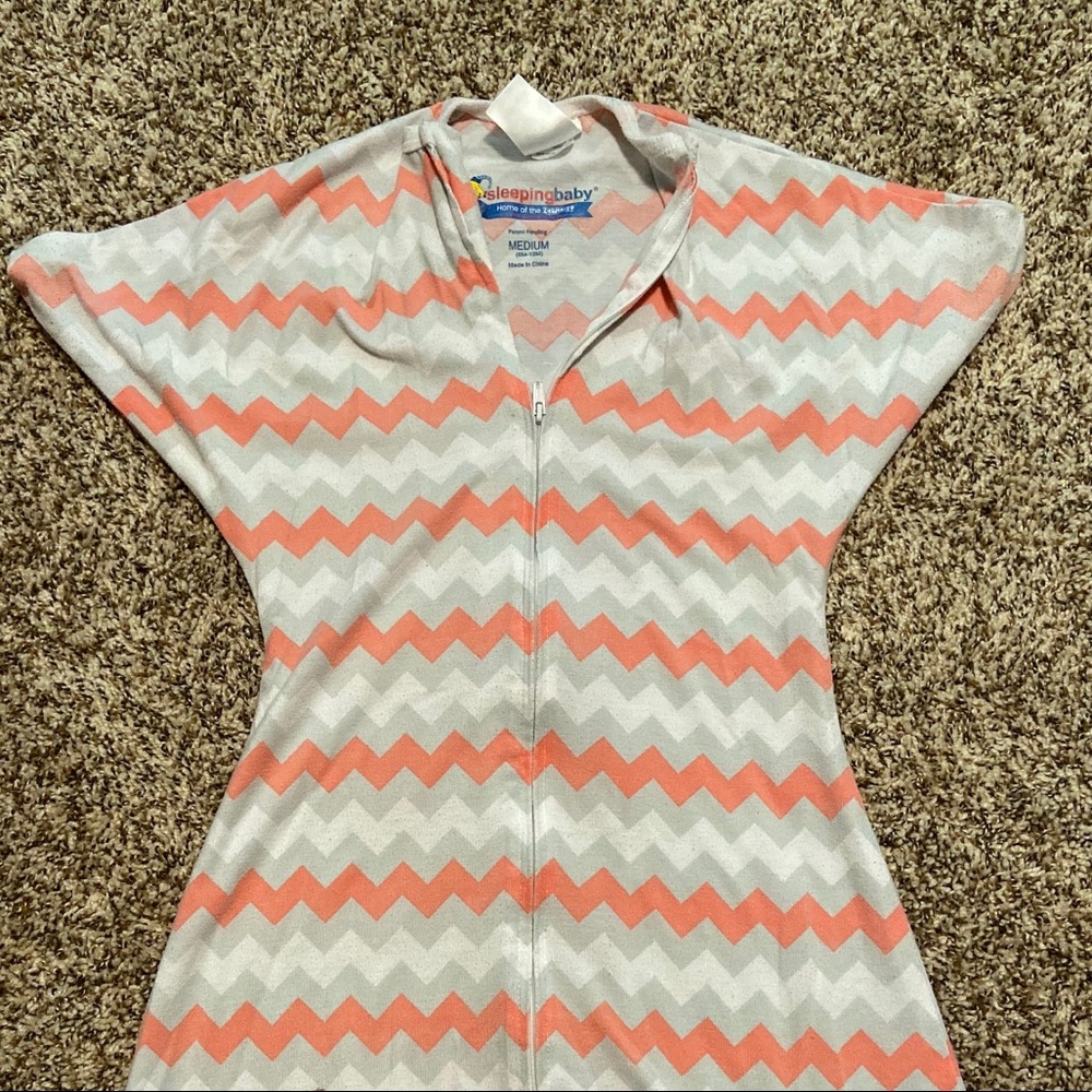Like new chevron zipadee zip medium sleep sack